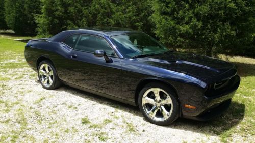 2012 dodge challenger sxt plus, loaded, low miles, excellent condition