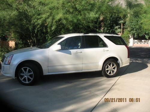 2004 cadillac srx - 4 door, 8 cylinder, automatic