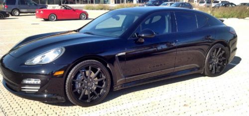 2011 porsche panamera 4 black on black mint condition low miles 14k