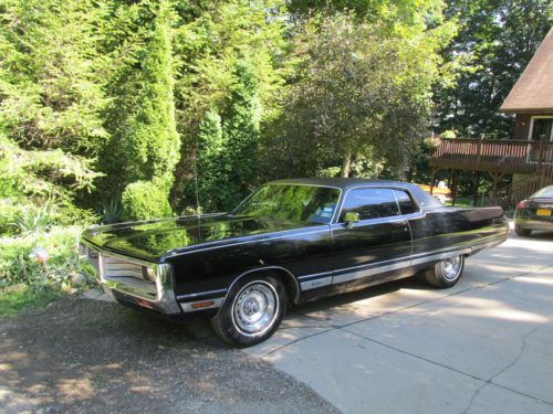 Amazing condition 1972 chrysler newyorker 2 door triple black 440 tnt survivor!!