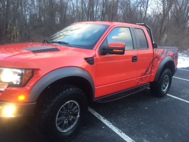 2010 ford f-150 raptor svt