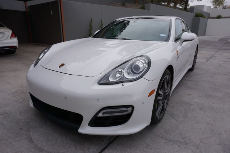 2011 porsche panamera s