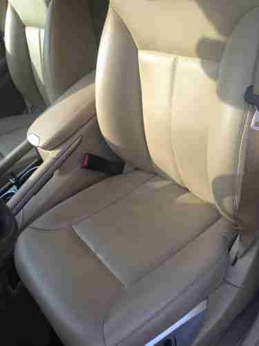 BEAUTIFUL 2010 MERCEDES-BENZ GL550 4-MATIC, LOADED, SERVICED AT DEALERSHIP, image 7