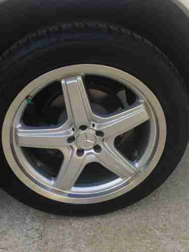 BEAUTIFUL 2010 MERCEDES-BENZ GL550 4-MATIC, LOADED, SERVICED AT DEALERSHIP, image 9