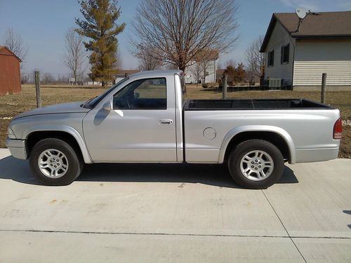 2004 dodge dakota base standard cab pickup 2-door 3.7l