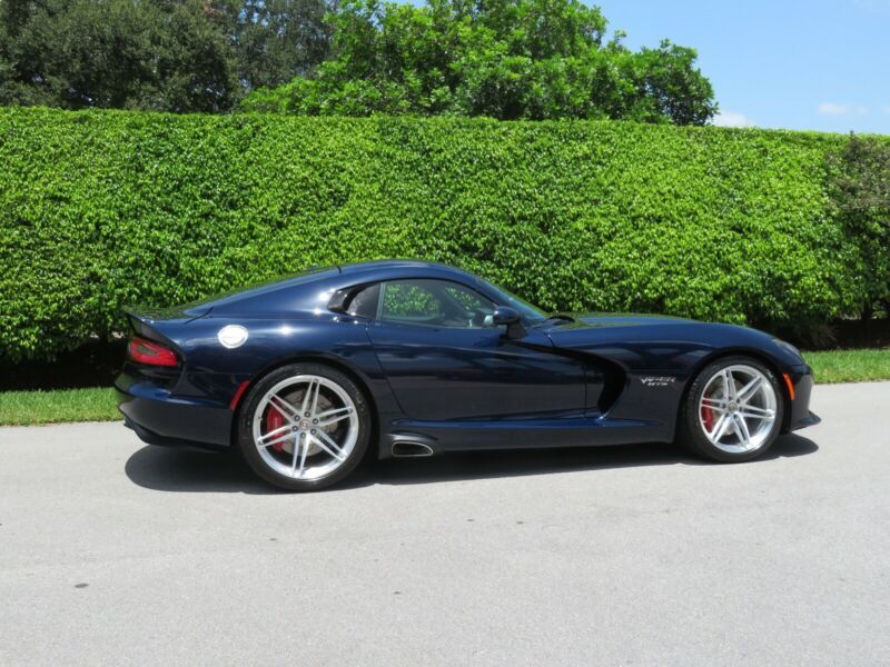 2017 dodge viper gts