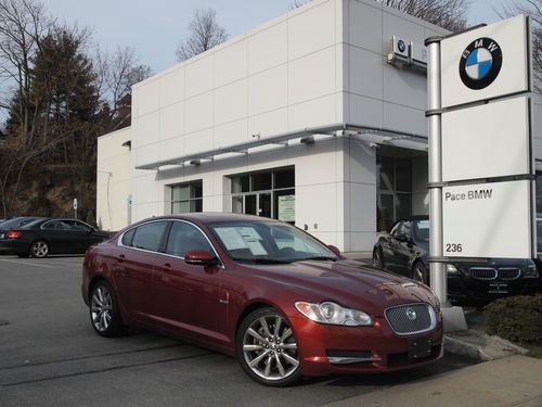 ***2010 jaguar xf portfolio package sedan***navigation***only 7900 miles!!!