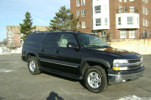 2004 chevrolet chevy suburban lt all wheel drive auto v8 sunroof no reserve!!