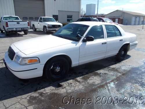 1999 ford crown vic victoria police interceptor - 4.6l v8 - 143541 miles - runs