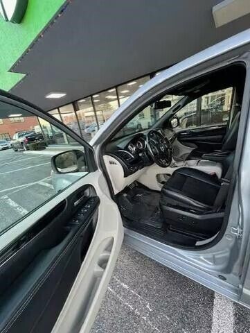 2019 Dodge Grand Caravan Passenger SXT Minivan 4D, US $15,997.00, image 4