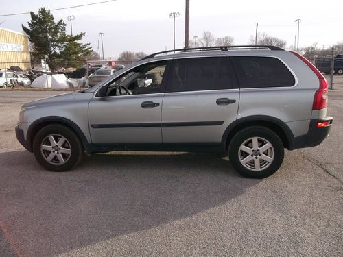 2005 volvo xc90 7 passenger wagon 2.5 liter 5 cyl. turbo automoatic with manual