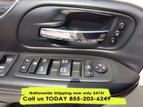 2013 chrysler town &amp; country limited