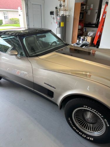 1982 chevrolet corvette