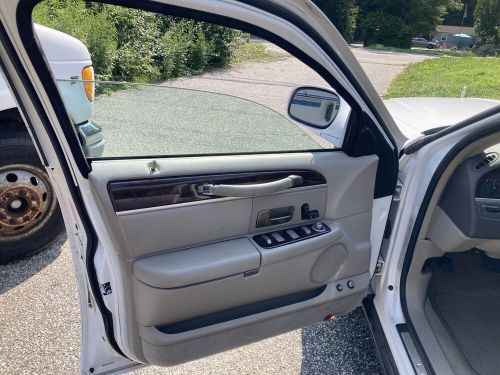 2009 Lincoln Town Car EXECUTIVE, US $120.50, image 7