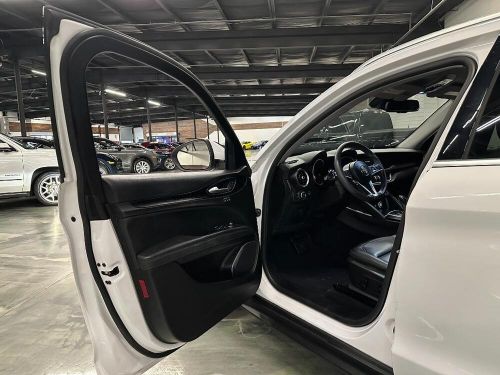 2018 Alfa Romeo Stelvio, US $13,950.00, image 4