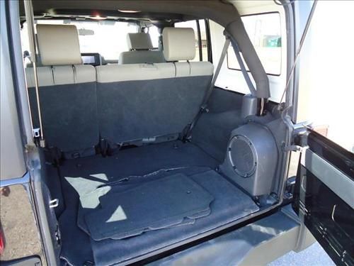 2009 jeep wrangler unlimited rubicon sport utility 4-door 3.8l