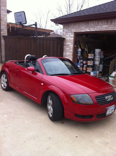 Audi tt  convertible red