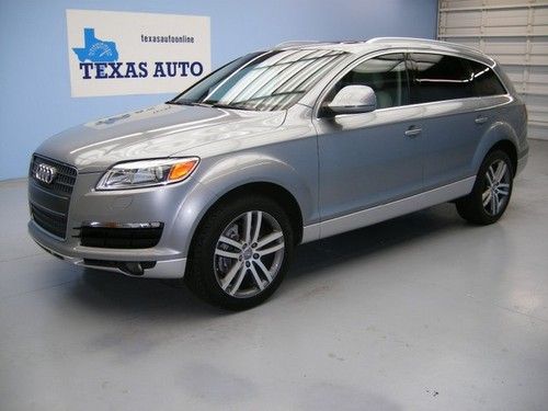 We finance!!!  2007 audi q7 4.2 premium quattro pano roof air sus 3rd row bose!!