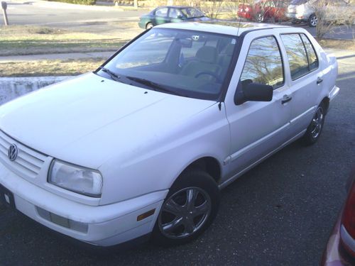 1997 volkswagen jetta gl sedan 4-door 2.0l