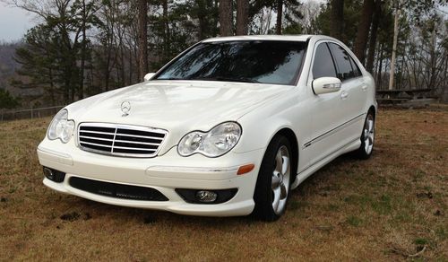 2006 mercedes-benz c230 sport sedan 4-door 2.5l