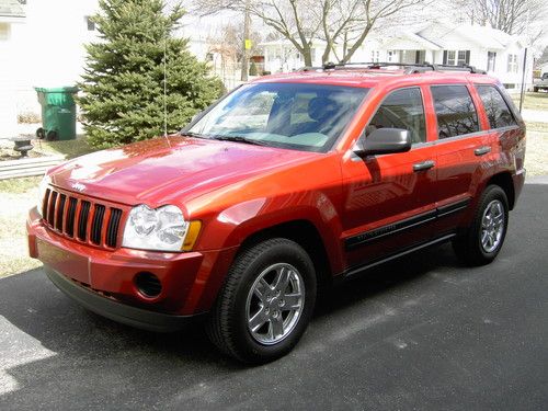 2005 jeep grand cherokee laredo sport utility 4-door 3.7l