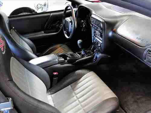 2002 CHEVY CAMARO SS 35TH ANNIVERSARY 6 SPEED T-TOP COLLECTOR CAR 1 OF 1077 MADE, image 12