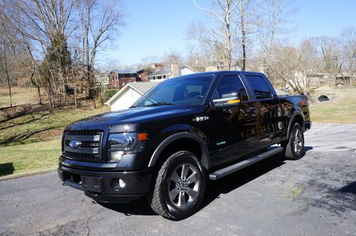 2013 ford f150 fx4 fully loaded!!!! only 4200 miles factory nav/camera