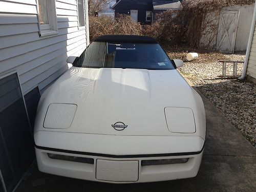 1988 corvette convertible 5 speed (moving into city) li,ny