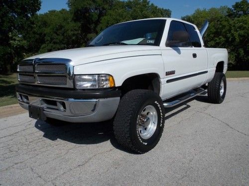 2001 dodge ram 2500 4dr quad cab 139