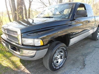 1998 dodge ram 1500 4x4 ex.cab w/air 5.2ltr v8 highbidwins