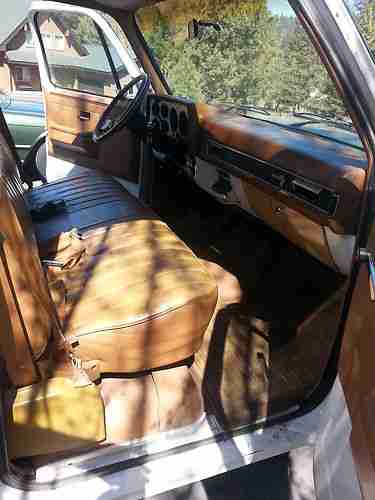 1988 V20 3/4 TON 2WD SUBURBAN, Big Block 454, image 4