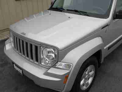 09 LIBERTY SPORT 4WD 1 OWNER CARFAX AUTO POWER EVERYTHING WE FINANCE & SHIP, image 7