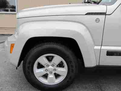 09 LIBERTY SPORT 4WD 1 OWNER CARFAX AUTO POWER EVERYTHING WE FINANCE & SHIP, image 8