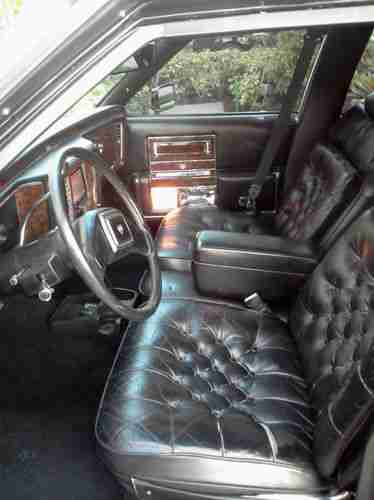 3x Black Cadillac D'elegance Brougham Fleetwood w/ Audio System & Wheels 5.7 L, image 9