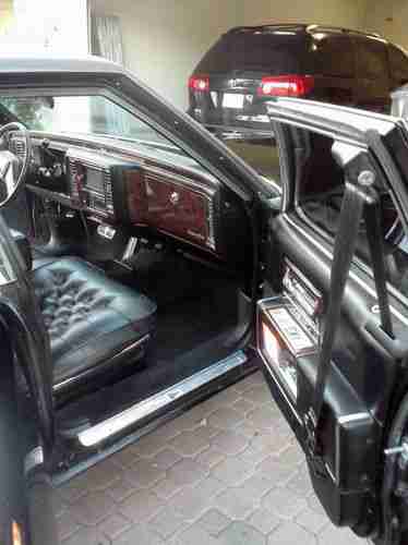 3x Black Cadillac D'elegance Brougham Fleetwood w/ Audio System & Wheels 5.7 L, image 14