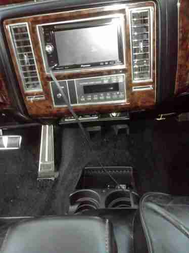3x Black Cadillac D'elegance Brougham Fleetwood w/ Audio System & Wheels 5.7 L, image 19