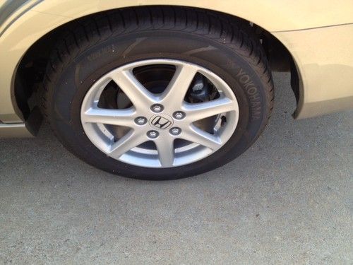 2004 Honda Accord EX Sedan 4-Door 3.0L ***LOW RESERVE***, image 5