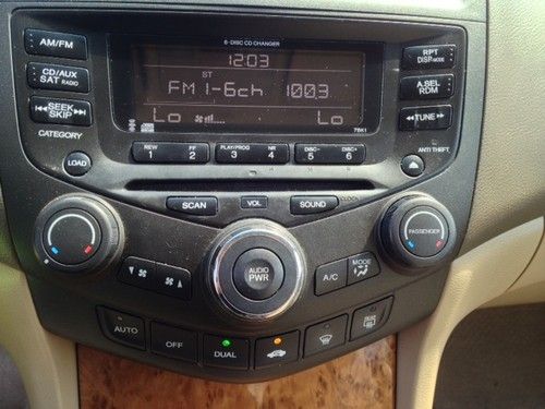 2004 Honda Accord EX Sedan 4-Door 3.0L ***LOW RESERVE***, image 11