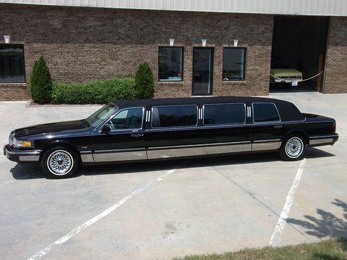 1995 lincoln town car executive limousine 4-door 4.6l