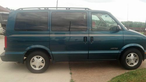 2002 chevrolet astro base extended passenger van 3-door 4.3l