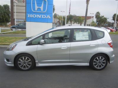 New 2012 fit sport hatchback paddle shifters, a/c, cd, usb, mp3, rims, &amp; cruise