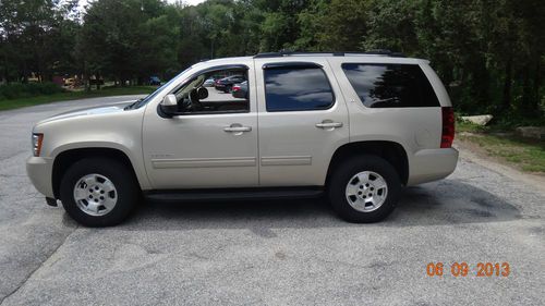 2011 chevrolet tahoe lt 24,600 miles original owner