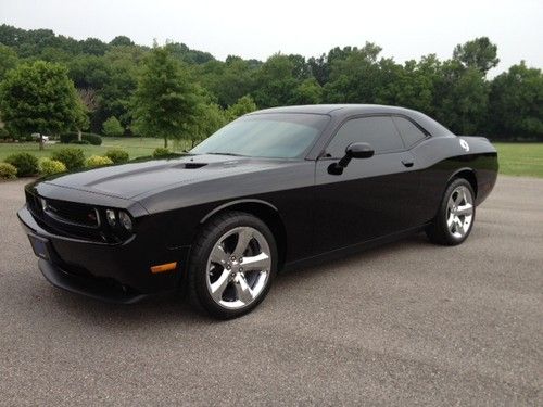 2011 dodge challenger r/t coupe 2-door 5.7l. manual 6spd!! - 1 owner