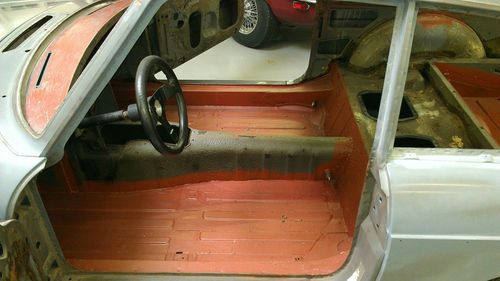 1967 MG MGB GT SPECIAL solid car aluminum hood, image 9