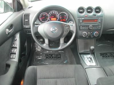2012 ALTIMA ~AUTO~KEYLESS START~CLIMATE CONTROL~, image 9