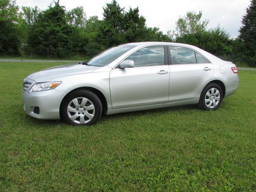 2011 TOYOTA CAMRY LE 4 CYL. 2.5 LITER CD PLAYER POWER SEATS CLEAN CAR, US $15,650.00, image 3