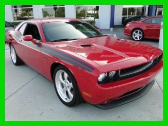 2012 challenger r/t classic, navi,sunroof,htdseats,mercedes-benz dealer, l@@k!!!