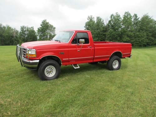 1993 ford f-150 xlt standard cab pickup 2-door 5.0l 5 speed