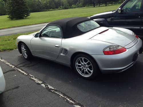 2004 porsche boxster base convertible 2-door 2.7l