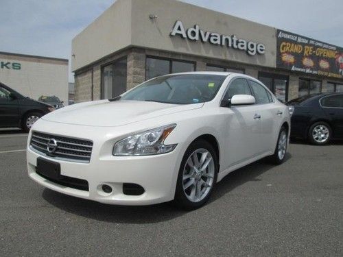 2010 nissan maxima 4dr sdn s